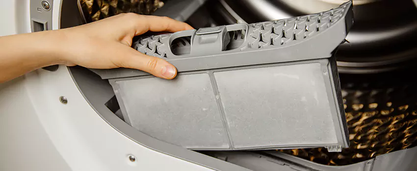 Signs Of A Clogged Dryer Lint Trap in Canyon Lake, Texas
